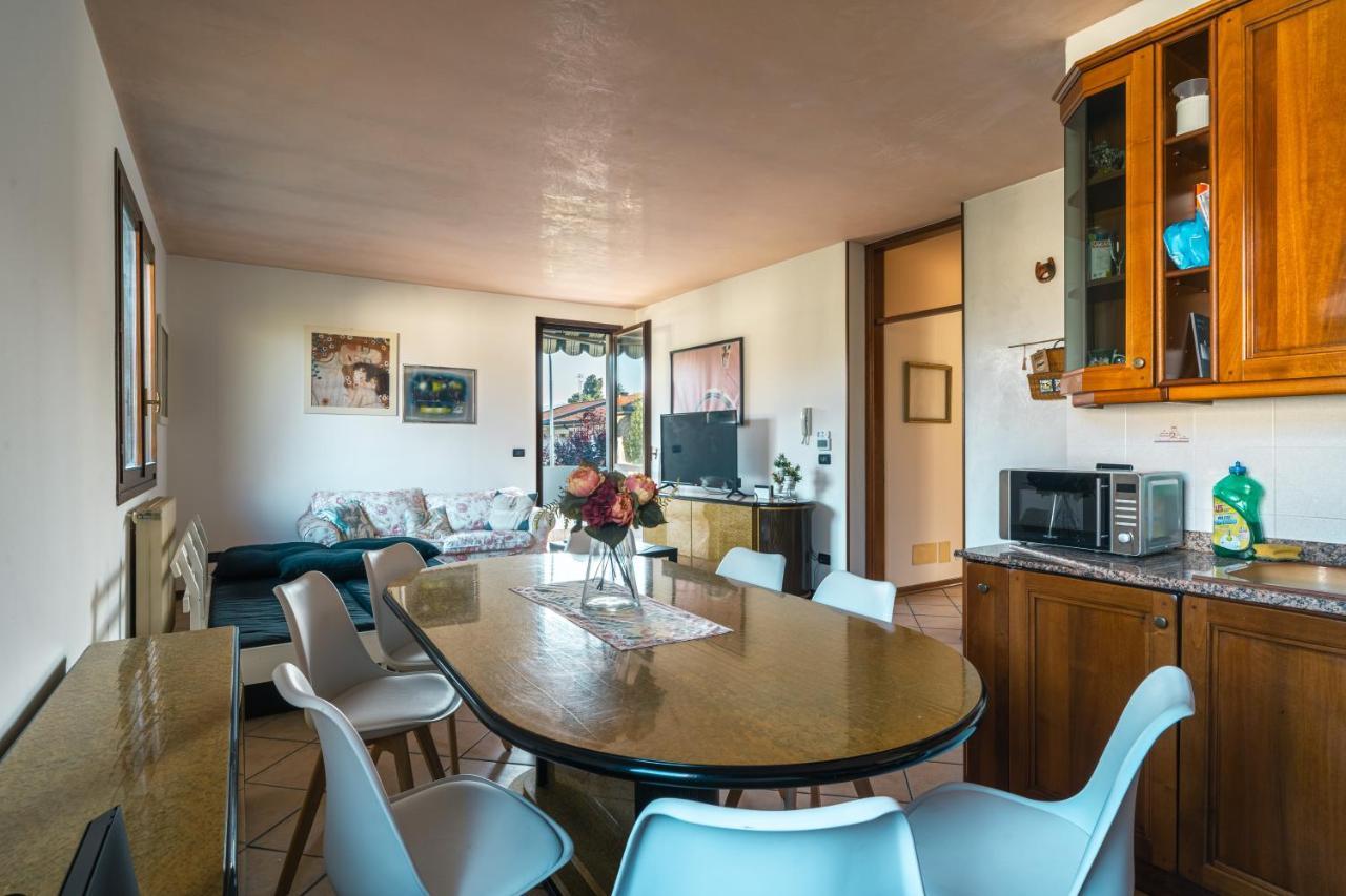 Te Vojo Ben -Furnished Flat- Apartment Santa Maria Di Sala Exterior photo