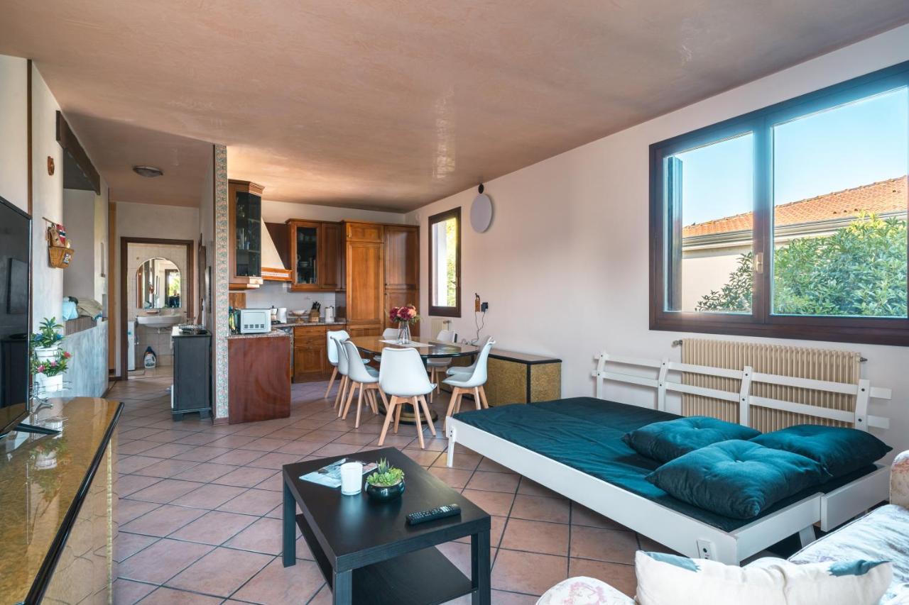 Te Vojo Ben -Furnished Flat- Apartment Santa Maria Di Sala Exterior photo
