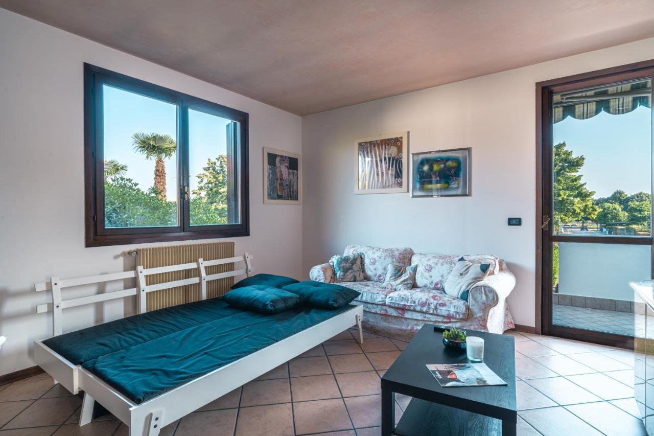 Te Vojo Ben -Furnished Flat- Apartment Santa Maria Di Sala Exterior photo
