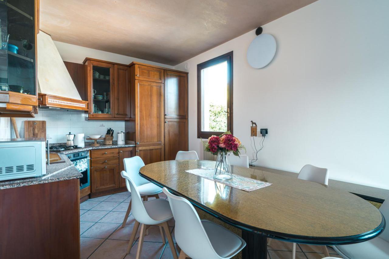 Te Vojo Ben -Furnished Flat- Apartment Santa Maria Di Sala Exterior photo